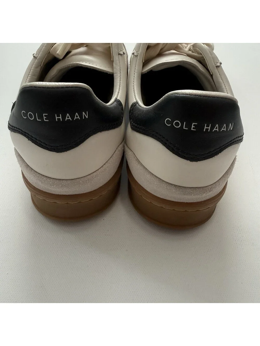 Cole Haan GrandSeries Womens 8B Ivory Suede Leather Gum Sole Sneakers
